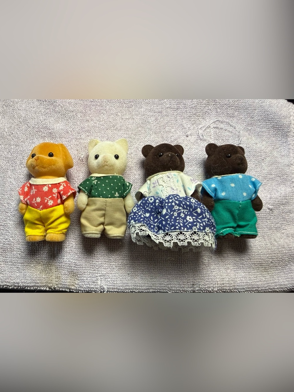 Vintage 1980s Forest Families Flocked Animal Figures – Bear Cat Dog Lot of 4